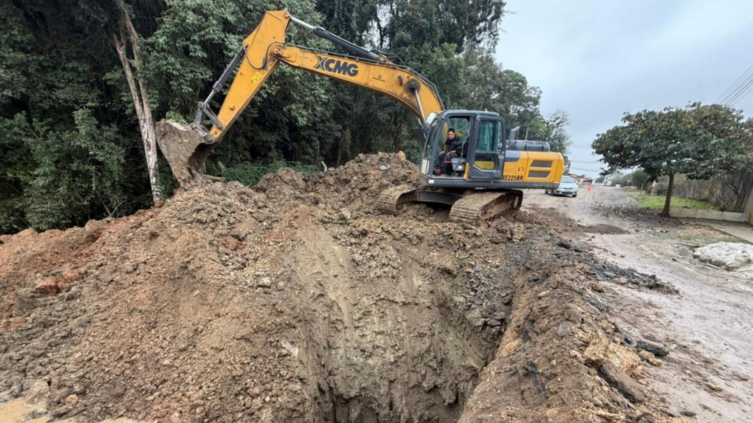 Prefeitura de Canoinhas intensifica limpeza de bueiros para prevenir impactos do El Niño