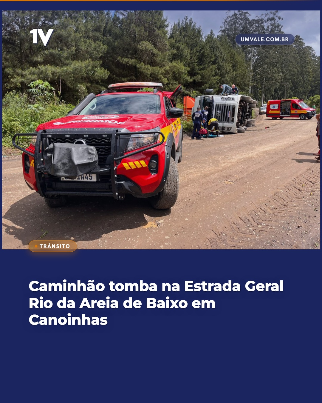 Caminhão tomba na Estrada Geral Rio da Areia de Baixo em Canoinhas